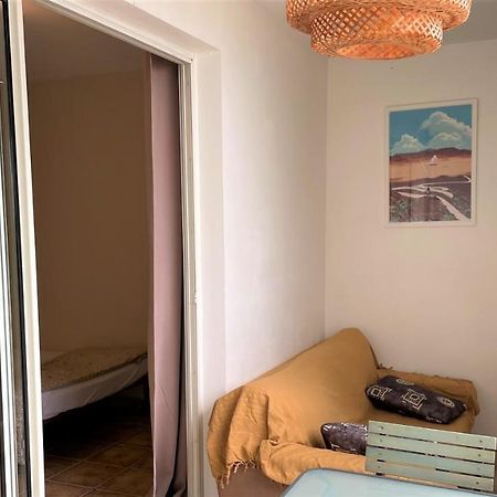 Appartement Grand studio lumineux - Saint Gilles Les Bains Extérieur photo